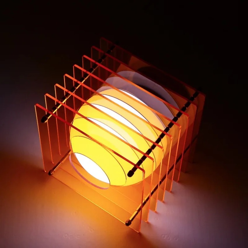Lighting Decoration Ideas - Lampe lune DIY en acrylique à
